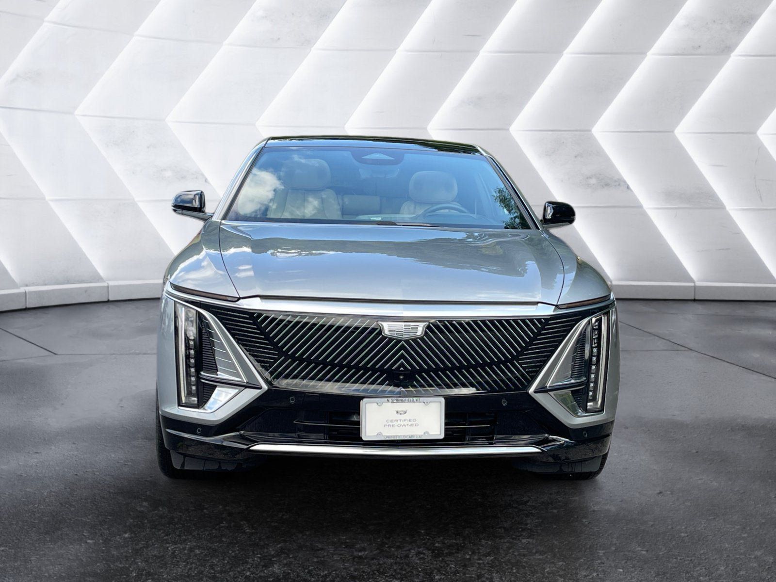 Certified 2026 Cadillac Lyriq Signature Luxury w/ Nappa Leather Package AWD/4WD image 9