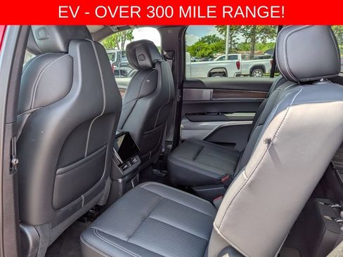 Used 2026 Cadillac Vistiq Sport w/ LPO, Floor Liner Package AWD/4WD image 25