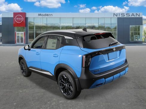 New 2026 Nissan Kicks SR FWD image 3