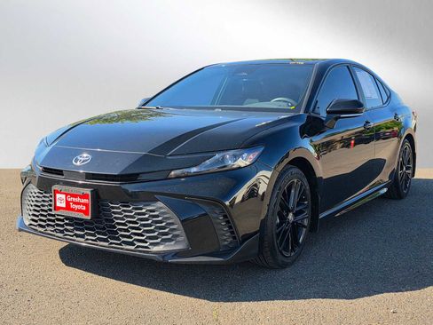 Certified 2025 Toyota Camry SE w/ Convenience Package FWD image 7