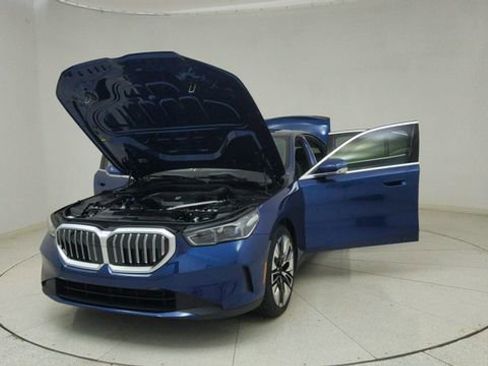 Used 2026 BMW 530i xDrive image 71