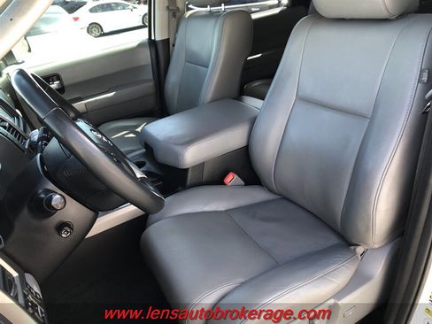 Used 2017 Toyota Sequoia Limited w/ Safety & Convenience Package RWD image 12