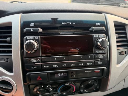 Used 2012 Toyota Tacoma 4x4 Access Cab V6 w/ TRD Off-Road Pkg image 99