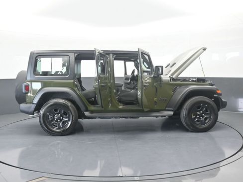 Used 2022 Jeep Wrangler Unlimited Sport image 74