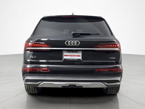 Used 2023 Audi Q7 2.0T Premium w/ Convenience Package AWD/4WD image 4