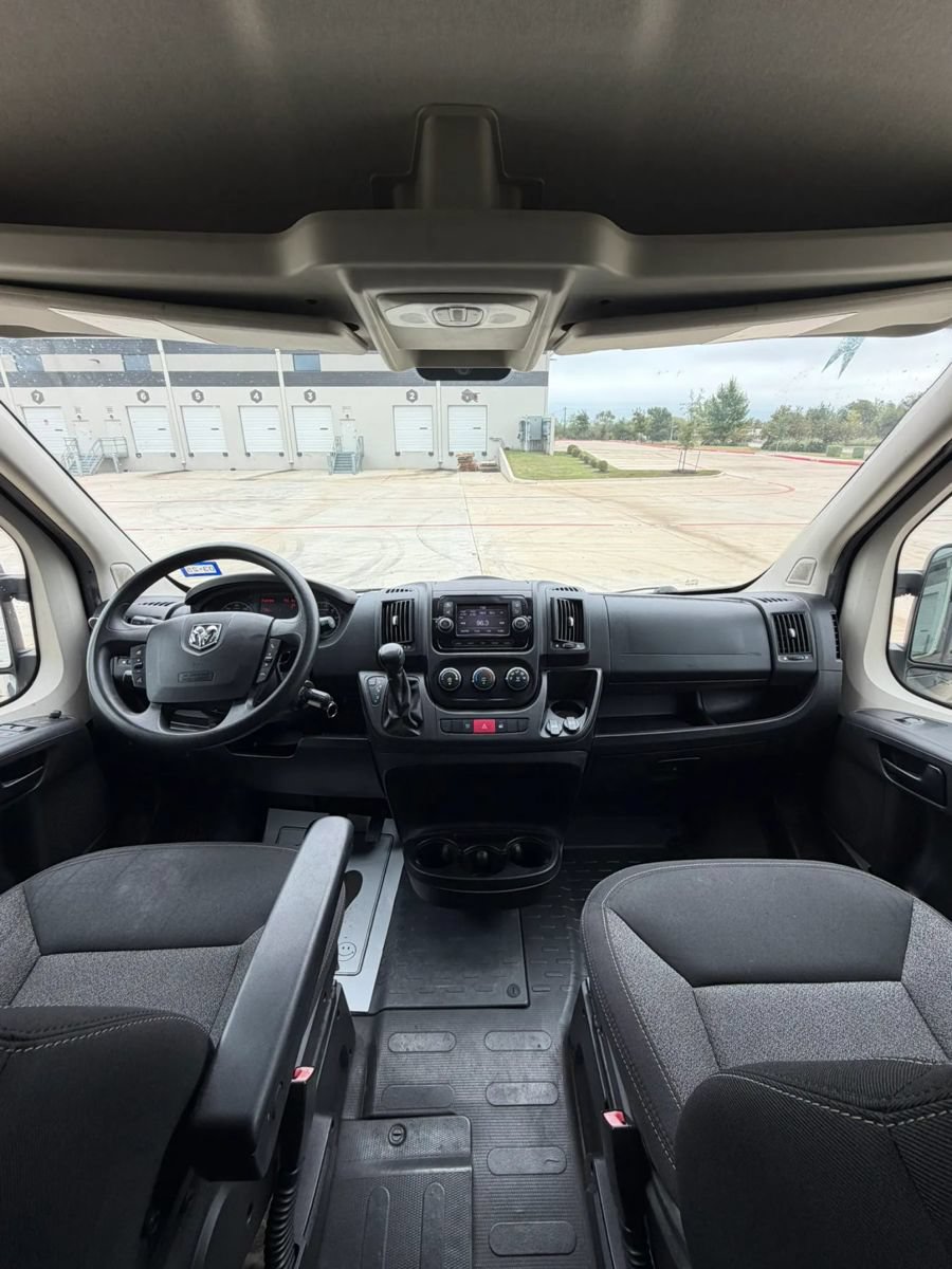 Used 2016 RAM ProMaster 2500 w/ Interior Convenience Group FWD image 9