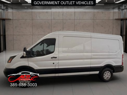 Used 2019 Ford Transit 250 148 Medium Roof image 4