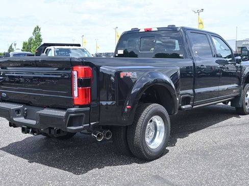 New 2026 Ford F350 Platinum w/ FX4 Off-Road Package AWD/4WD image 5