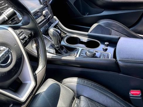Certified 2017 Nissan Maxima Platinum FWD image 18