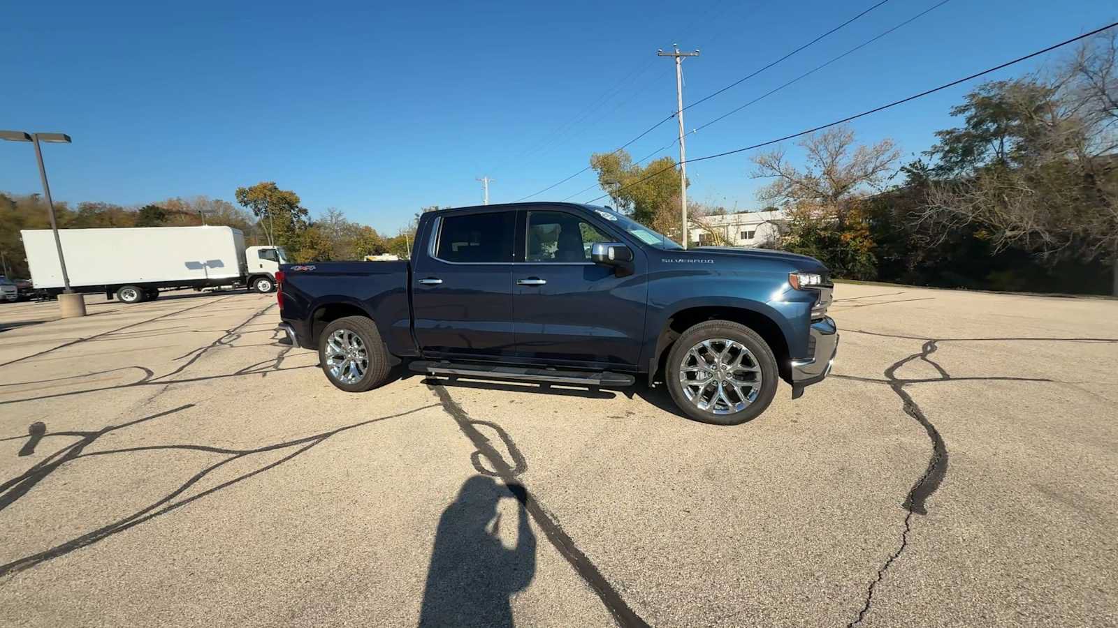 Certified 2020 Chevrolet Silverado 1500 LTZ w/ LTZ Premium Package AWD/4WD image 9