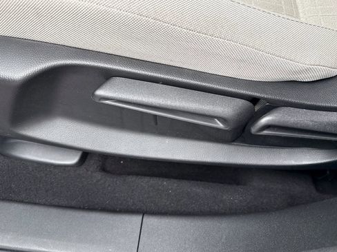 Certified 2023 Honda HR-V LX image 13