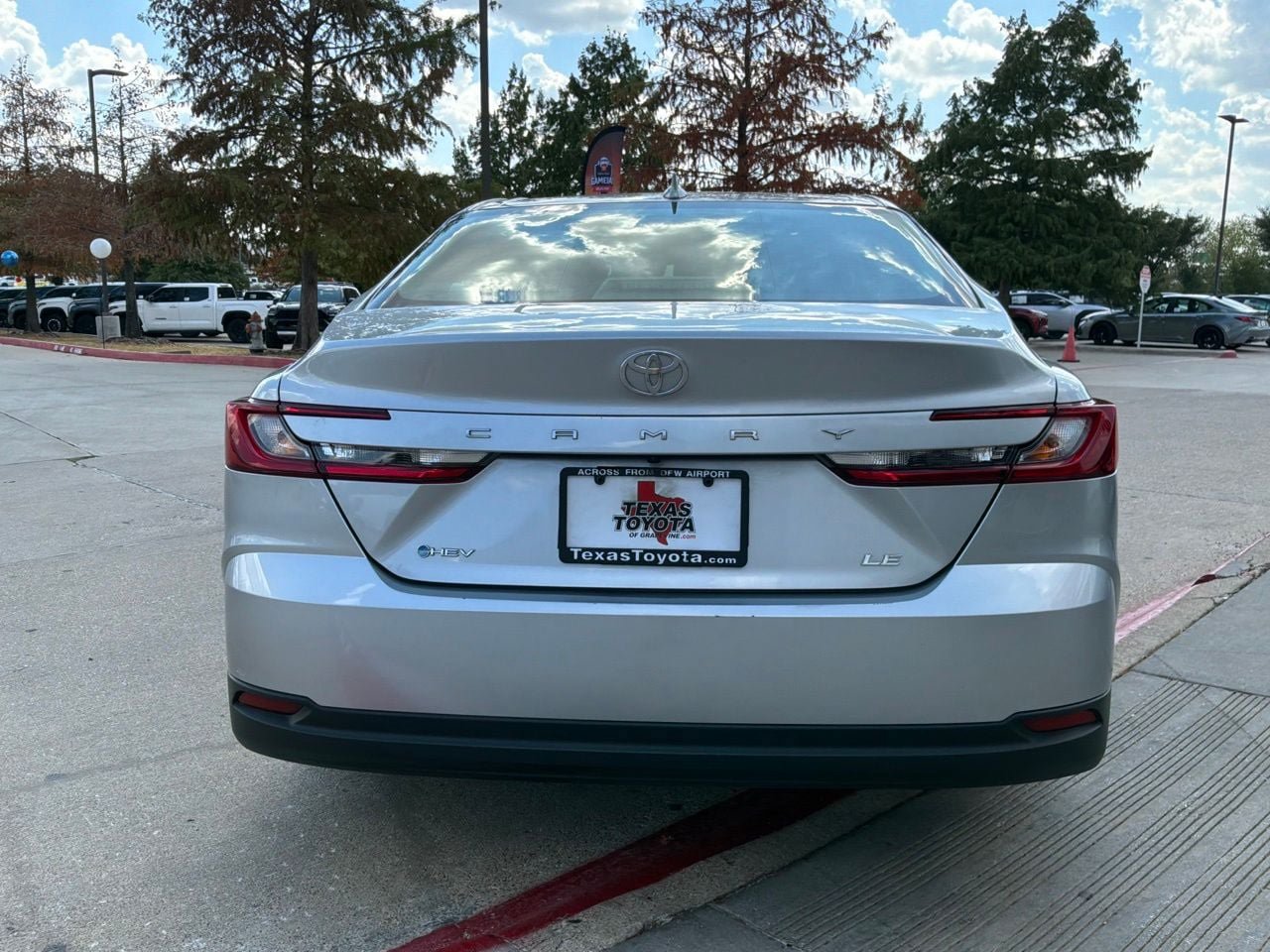 Used 2026 Toyota Camry LE FWD image 7