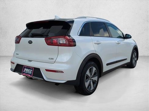 Used 2017 Kia Niro LX FWD image 5