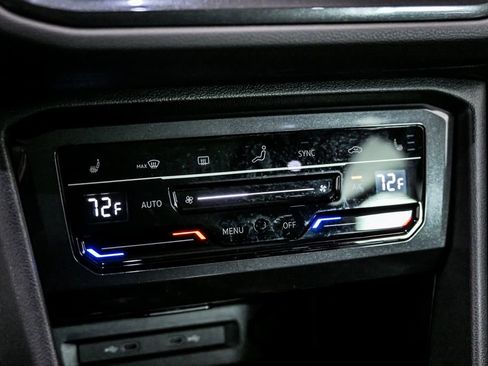Certified 2024 Volkswagen Tiguan SE R-Line image 20