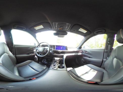 Used 2025 Toyota Crown AWD/4WD image 42