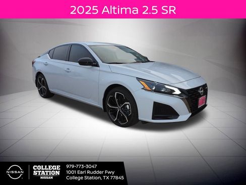 New 2025 Nissan Altima 2.5 SR w/ SR Premium Package image 1