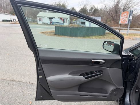 Used 2011 Honda Civic LX image 19