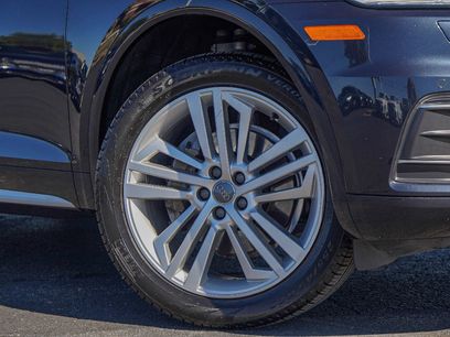 Used 2019 Audi Q5 2.0T Premium Plus w/ Premium Plus Package