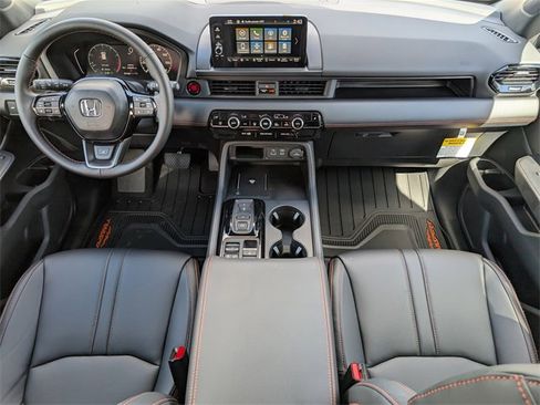 New 2025 Honda Pilot TrailSport image 5