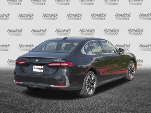 Certified 2026 BMW 530i image 8