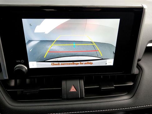 Certified 2025 Toyota RAV4 LE image 31