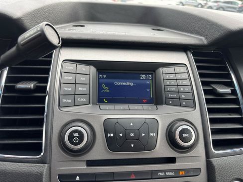 Used 2018 Ford Taurus Police Interceptor AWD image 17