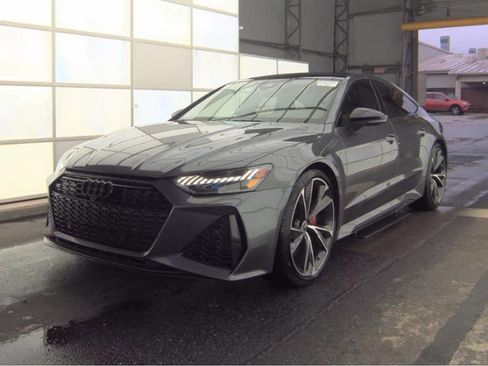Used 2022 Audi RS 7 Sportback image 2