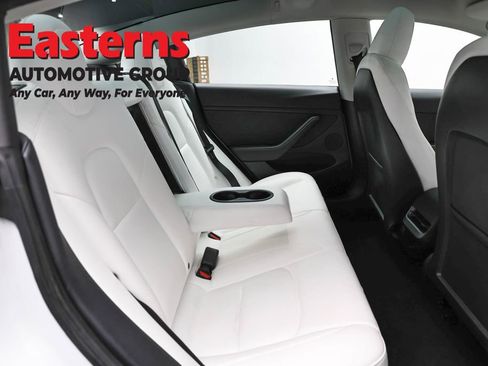 Used 2023 Tesla Model 3 Standard Range image 17