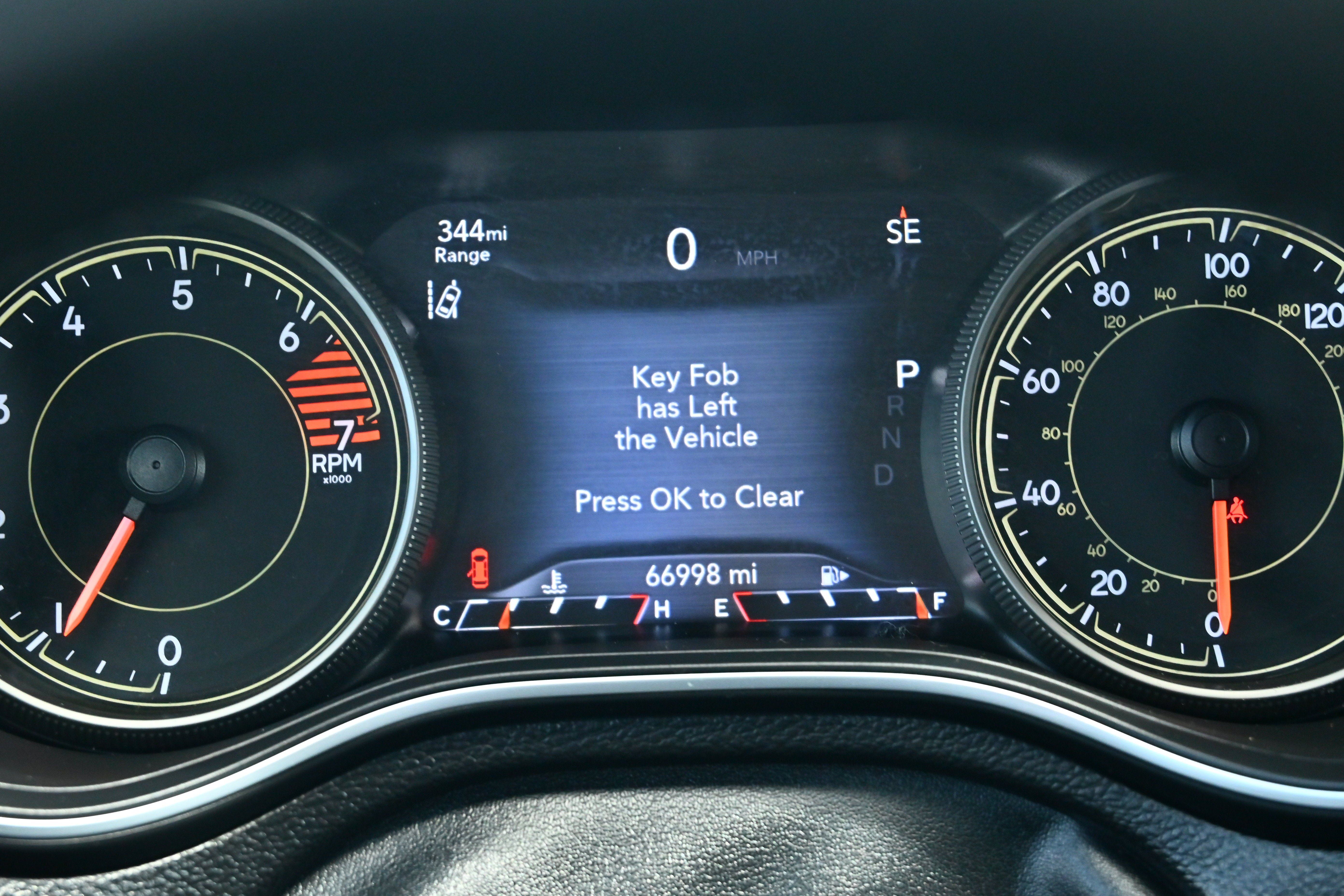 Used 2023 Jeep Cherokee Altitude Lux AWD/4WD image 20