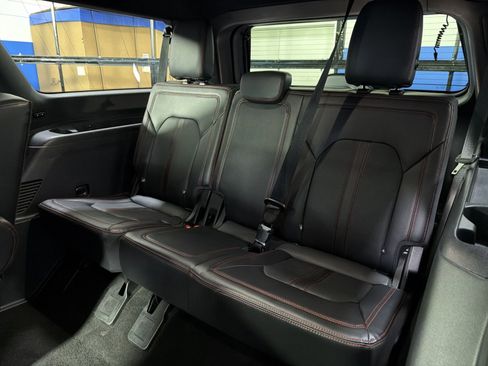 Used 2022 Ford Expedition Max Limited AWD/4WD image 32