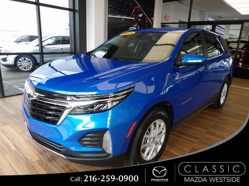 Used 2024 Chevrolet Equinox LT w/ LPO, Floor Liner Package image 1