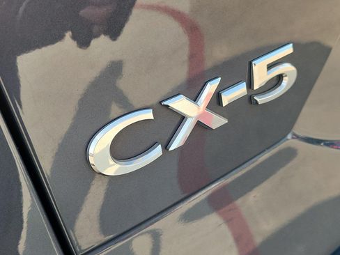 Used 2021 MAZDA CX-5 Carbon Edition FWD image 17