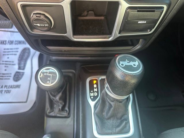 Used 2018 Jeep Wrangler Unlimited Sport AWD/4WD image 27