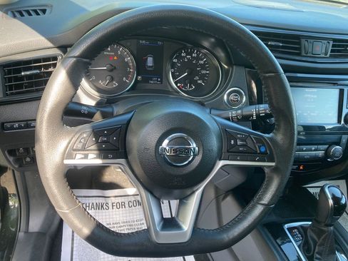 Used 2019 Nissan Rogue SV w/ Sun & Sound Touring Package AWD/4WD image 18