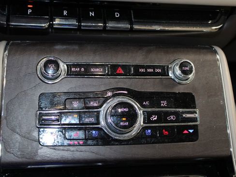 Used 2023 Lincoln Aviator Reserve w/ Equipment Group 201A image 33