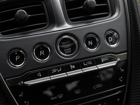 Used 2022 Aston Martin DBS Superleggera Volante image 35