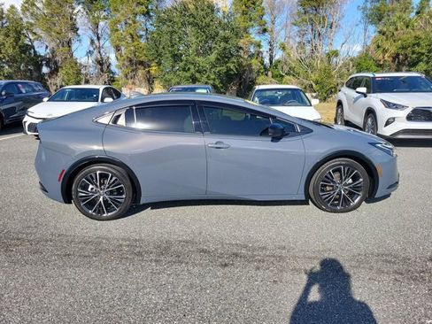 Used 2023 Toyota Prius XLE image 9