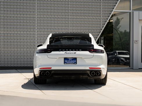 Used 2018 Porsche Panamera 4S AWD/4WD image 33