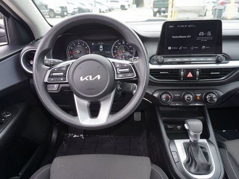 Used 2024 Kia Forte LXS w/ LXS Technology Package image 10