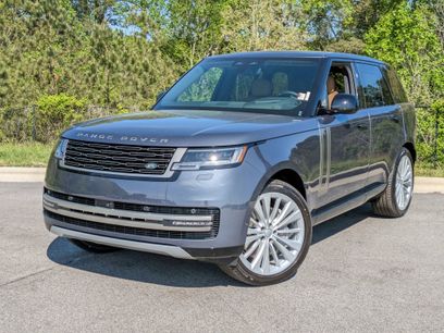 New 2025 Land Rover Range Rover SE