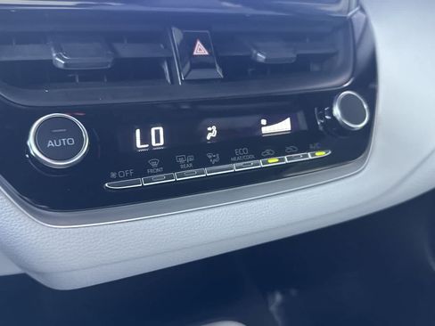 Used 2026 Toyota Corolla SE FWD image 20