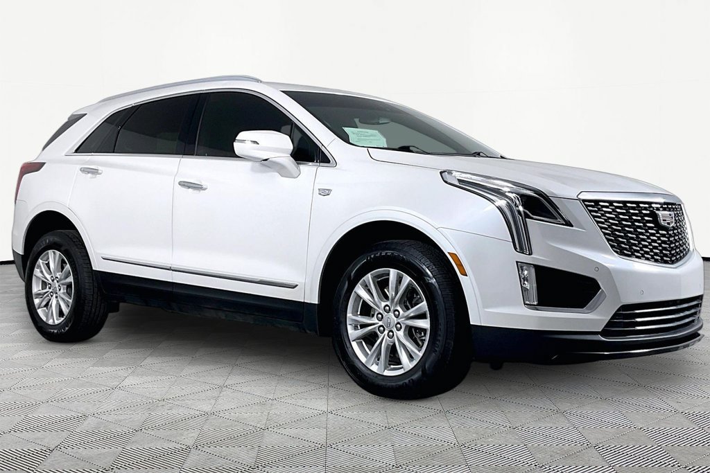 Certified 2022 Cadillac XT5 Luxury FWD image 3