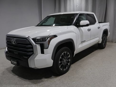 Used 2024 Toyota Tundra Limited AWD/4WD image 8