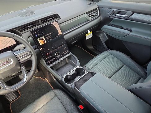 New 2026 GMC Terrain AT4 w/ Convenience Package III AWD/4WD image 12