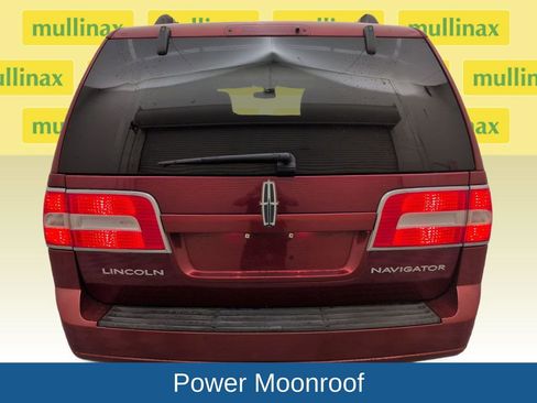 Used 2014 Lincoln Navigator 2WD image 31