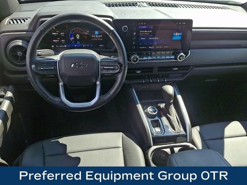 Used 2026 Chevrolet Colorado Trail Boss AWD/4WD image 3