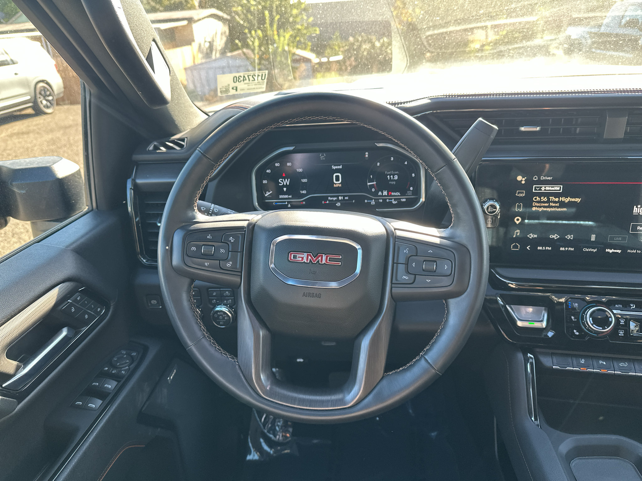 Used 2024 GMC Sierra 2500 AT4 w/ AT4 Premium Plus Package AWD/4WD image 26