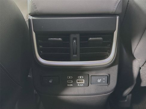 Used 2023 Subaru Outback Limited image 25