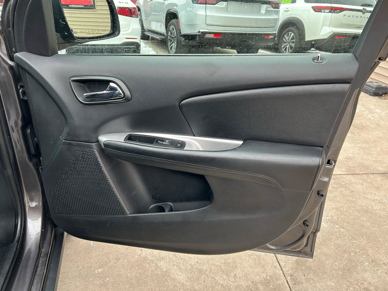Used 2018 Dodge Journey SE FWD image 17