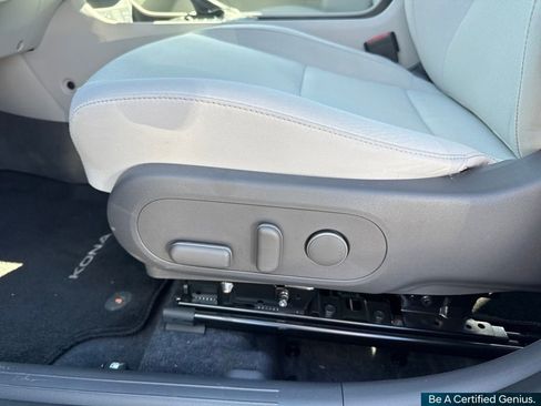 Used 2024 Hyundai Kona SEL image 24